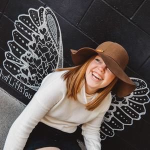 Meet your Posher, Ashley